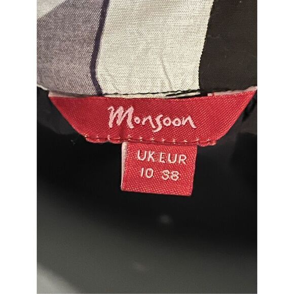 Monsoon Sleeveless Shift Dress. Circle pattern. Size 10 - Picture 2 of 8